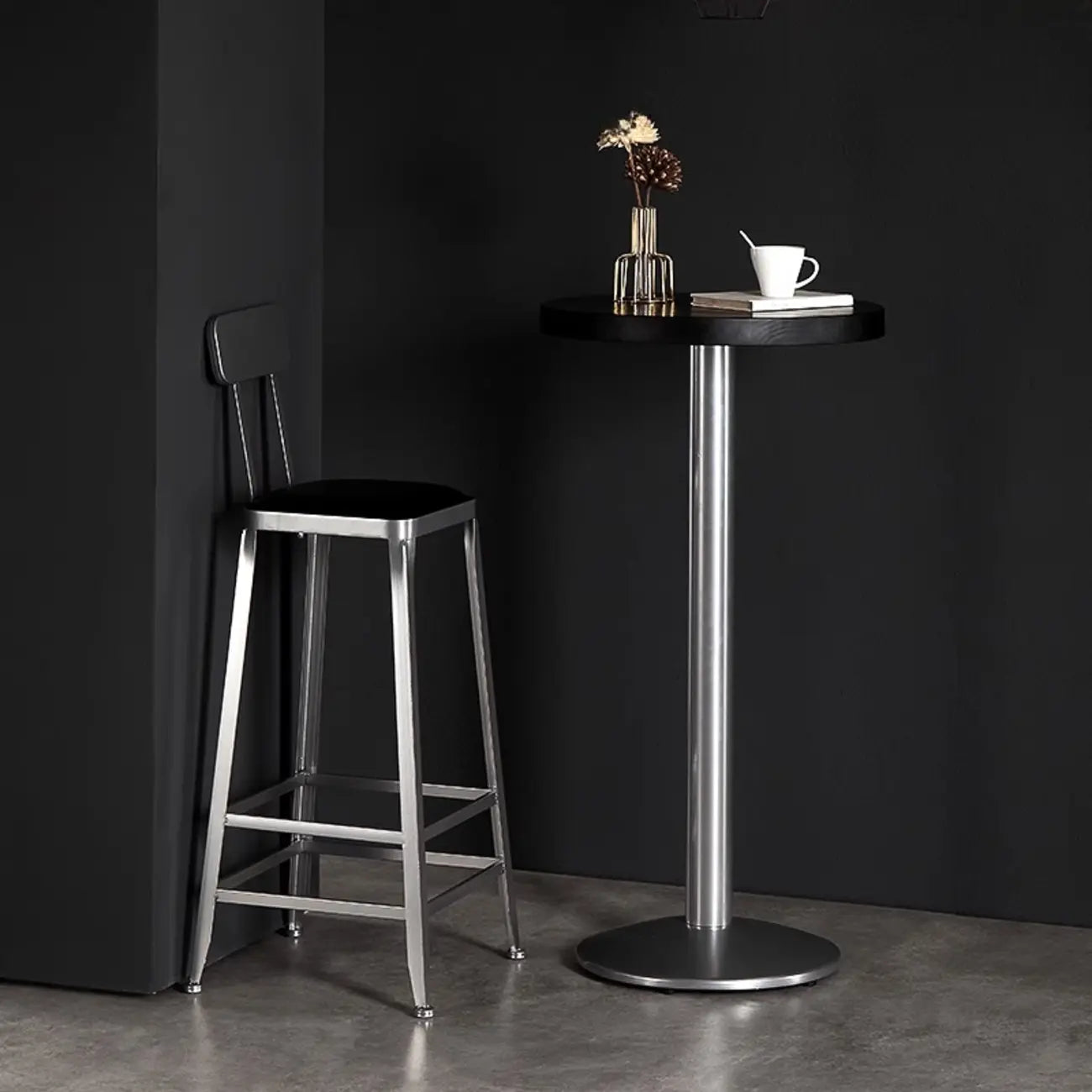 Tables de bar modernes rondes en bois noir et métal argenté sur pied