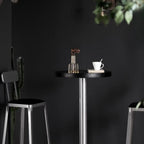 Tables de bar modernes rondes en bois noir et métal argenté sur pied