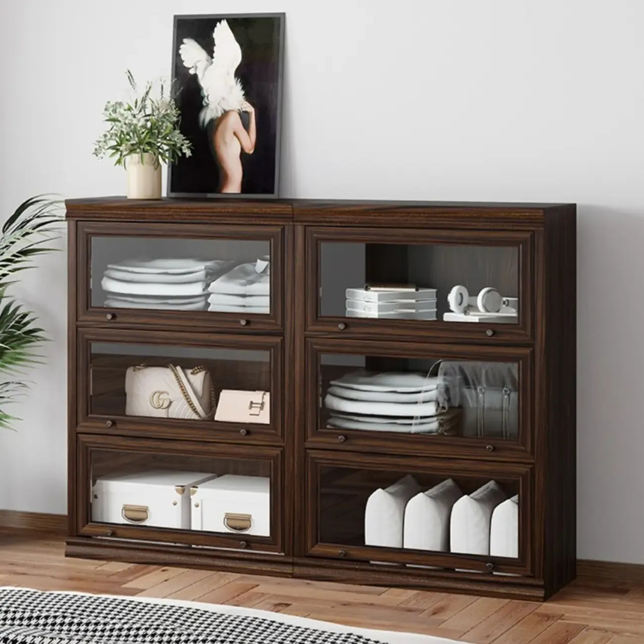 Coffre de rangement moderne du milieu du siècle en bois brun et vitres