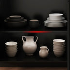 Buffet en bois noir minuit avec portes vitrées