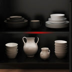 Buffet en bois noir minuit avec portes vitrées