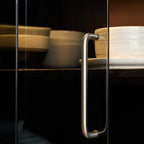 Buffet de rangement moderne en bois noir avec tiroirs