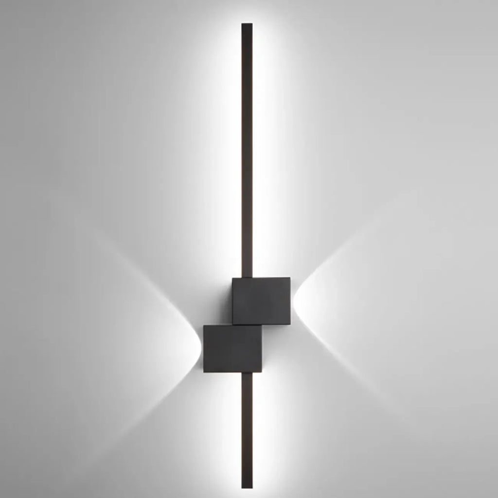 Grande applique murale géométrique noire élégante à 4 lumières LED