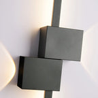 Grande applique murale géométrique noire élégante à 4 lumières LED