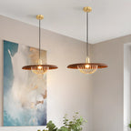 Suspension ronde dorée élégante pour intérieur