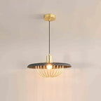 Suspension ronde dorée élégante pour intérieur
