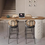 Tables de bar modernes en bois brun et piètement en fer pour bistro