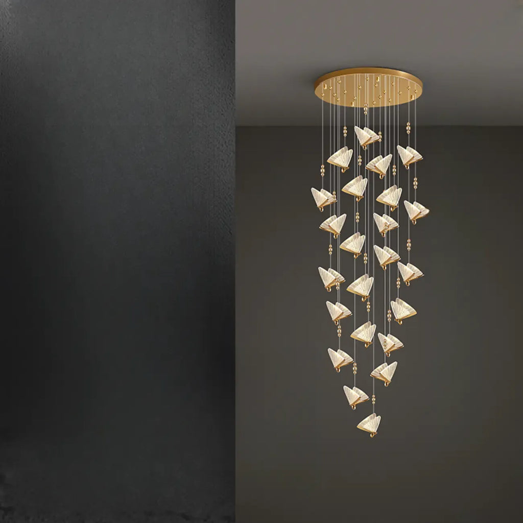 Lustre moderne en cristal à motif papillon linéaire avec télécommande