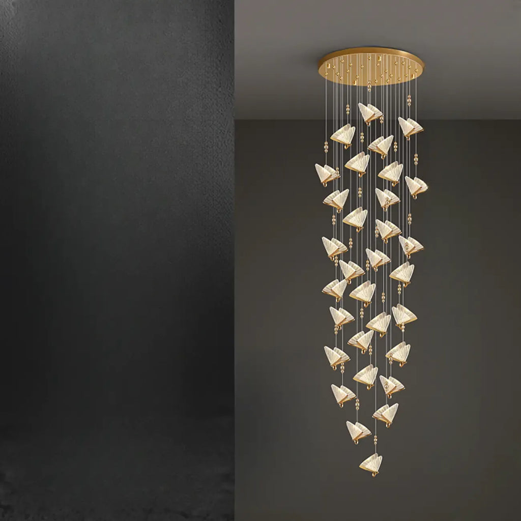 Lustre moderne en cristal à motif papillon linéaire avec télécommande