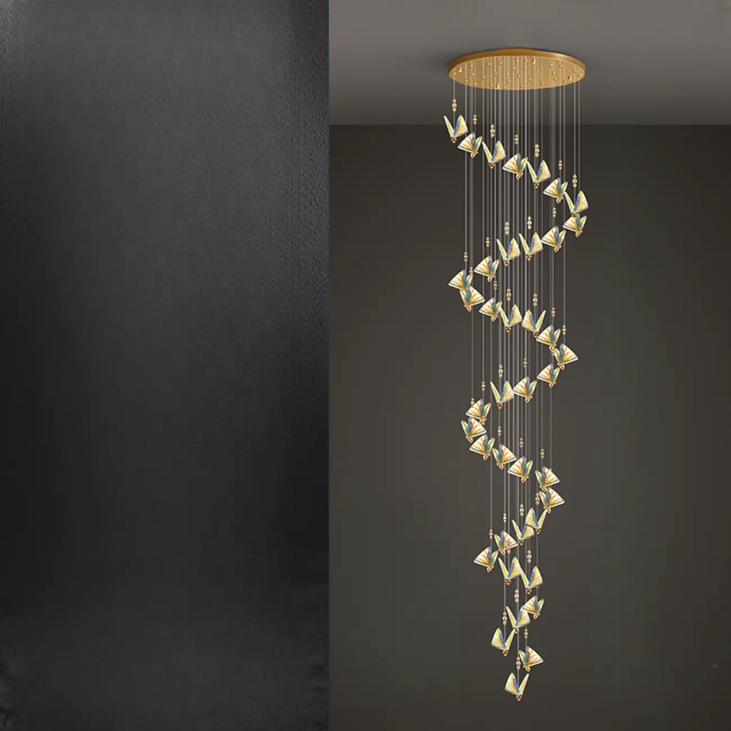 Lustre moderne en cristal à motif papillon linéaire avec télécommande