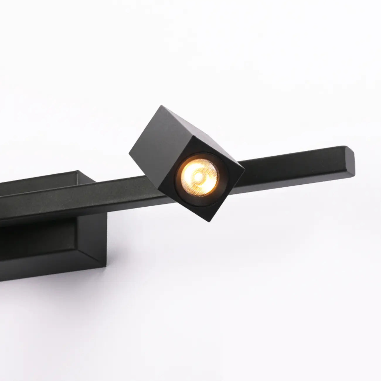 Applique da bagno rettangolare nera regolabile a 3 luci