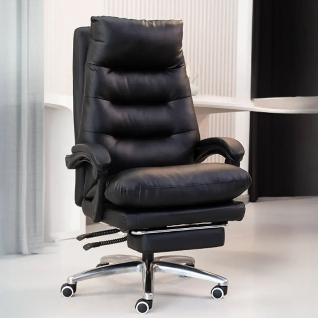 Chaise de bureau ergonomique en cuir noir réglable avec roulettes