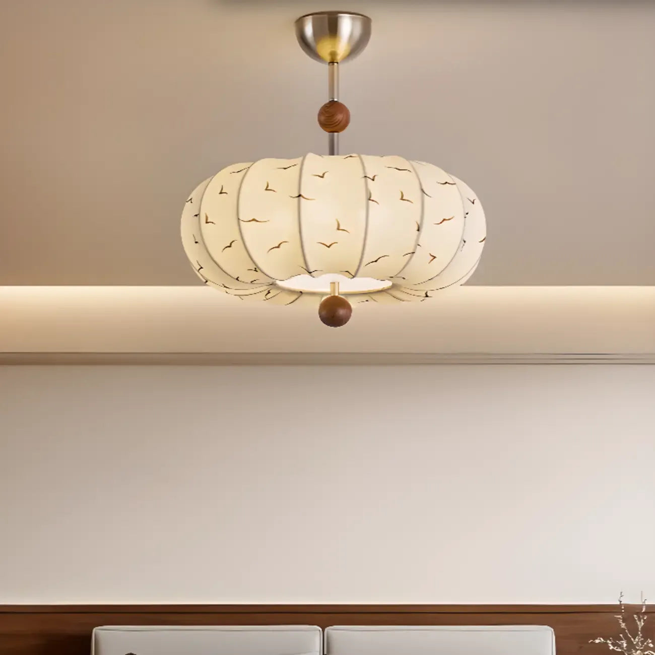 Suspension moderne en tissu blanc cassé avec 5 ampoules et LED