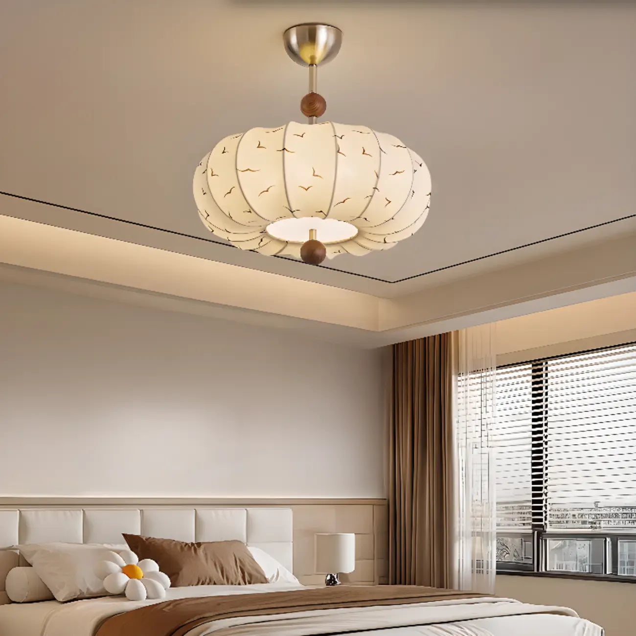 Suspension moderne en tissu blanc cassé avec 5 ampoules et LED