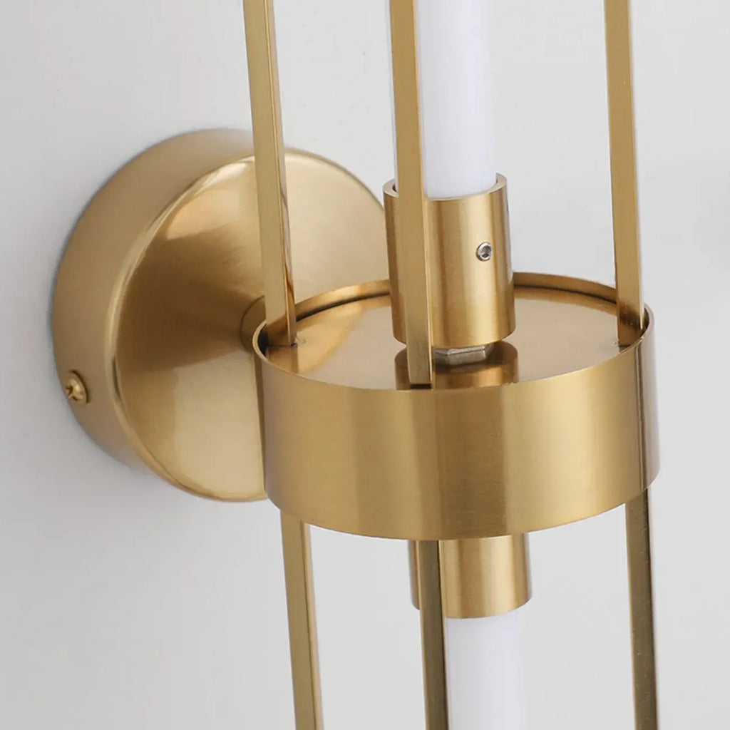 Applique murale cylindrique dorée avec 2 ampoules LED à lumière chaude