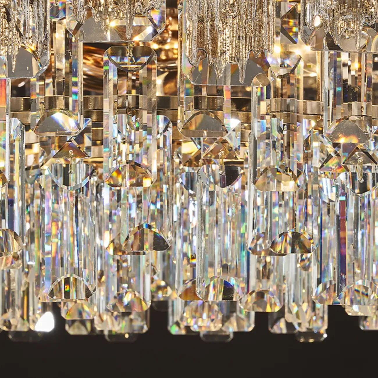 Lustre rond glamour en métal et cristal