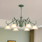 Lustre élégant en métal vert nordique avec abat-jour en verre cloche et lustre en verre élégant.