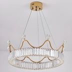 Lustre élégant en cristal doré à LED en forme de couronne