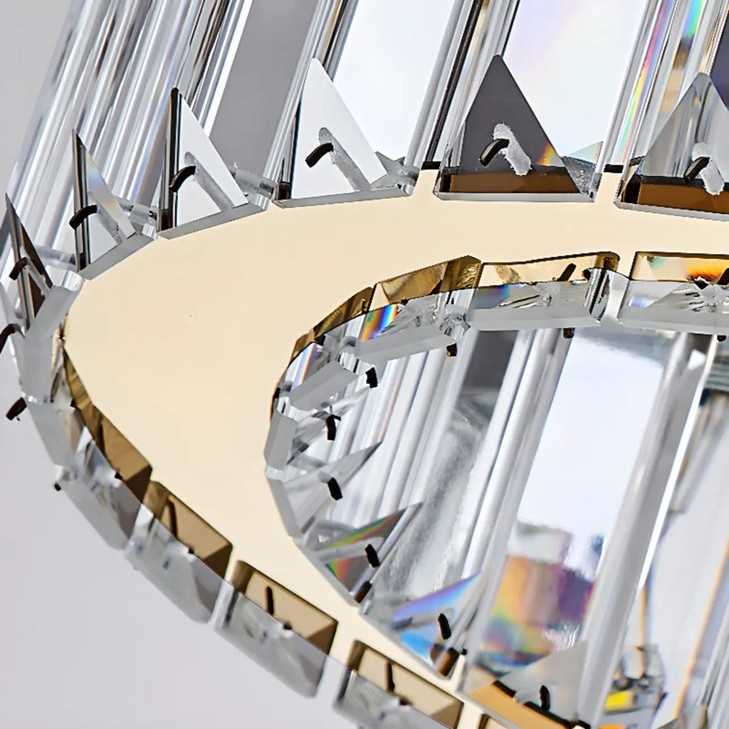 Lustre élégant en cristal doré à LED en forme de couronne