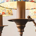 Lustre tonneau en tissu à motif floral bronze rustique