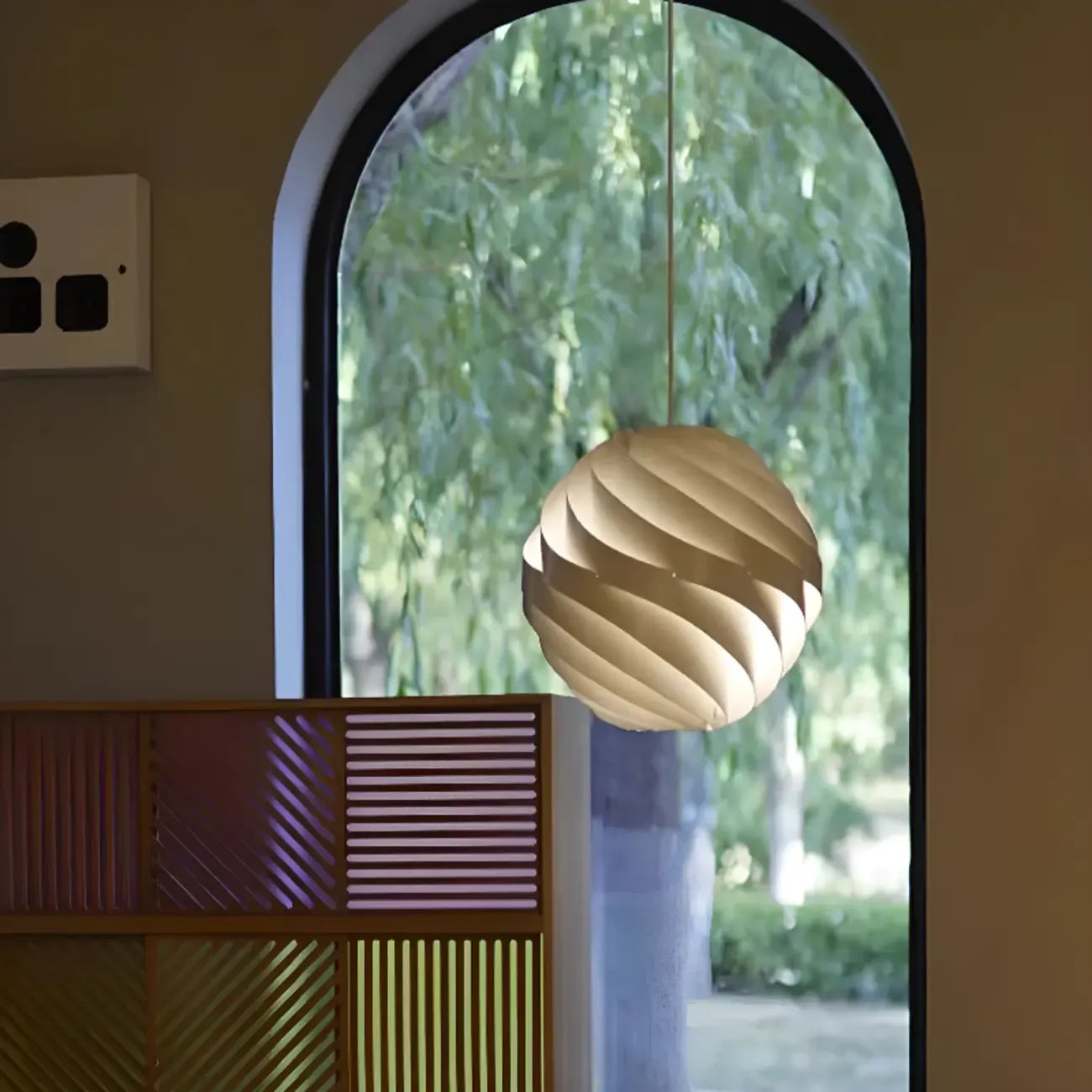Lampadario a sospensione a globo in alluminio artistico per isola cucina