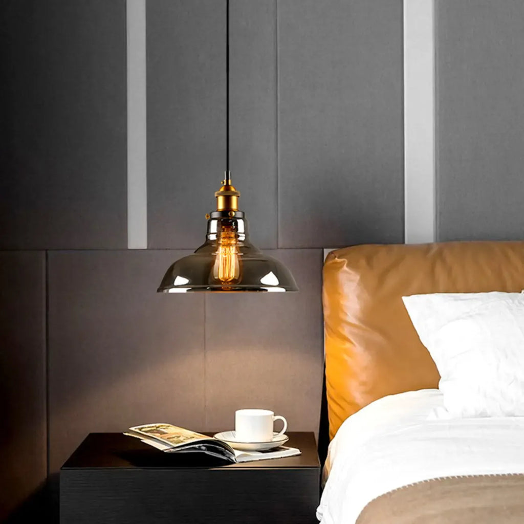 Suspension moderne géométrique en verre doré pour chambre à coucher
