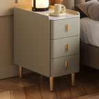 Table de chevet glamour en bois crème avec plateau en marbre et 3 tiroirs