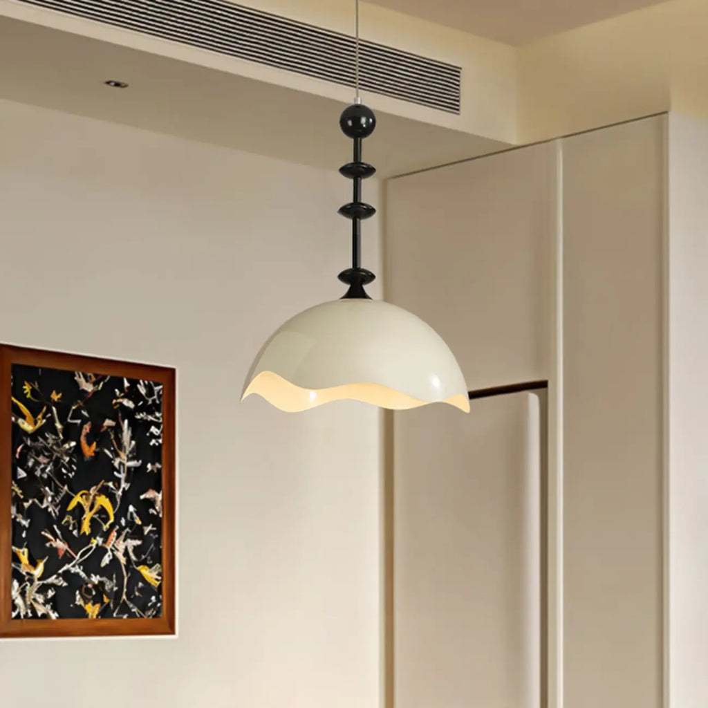 Suspension moderne en acrylique noir et blanc avec dôme lumineux