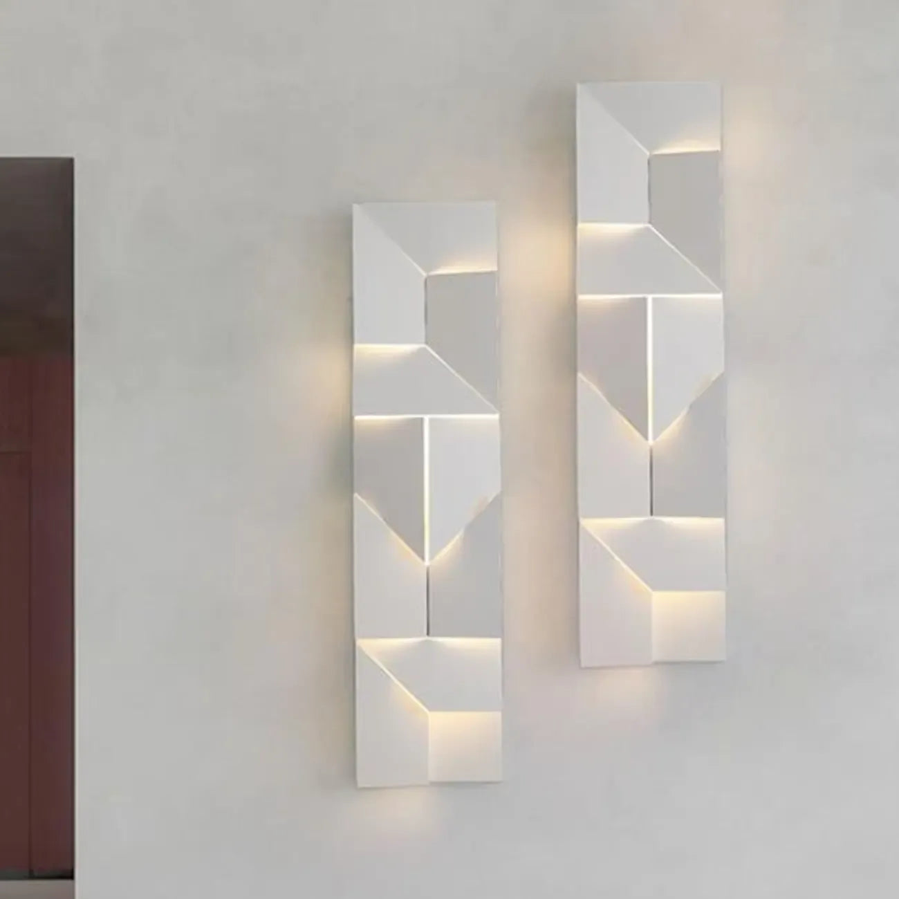 Applique murale LED géométrique en métal blanc Art Decor avec télécommande