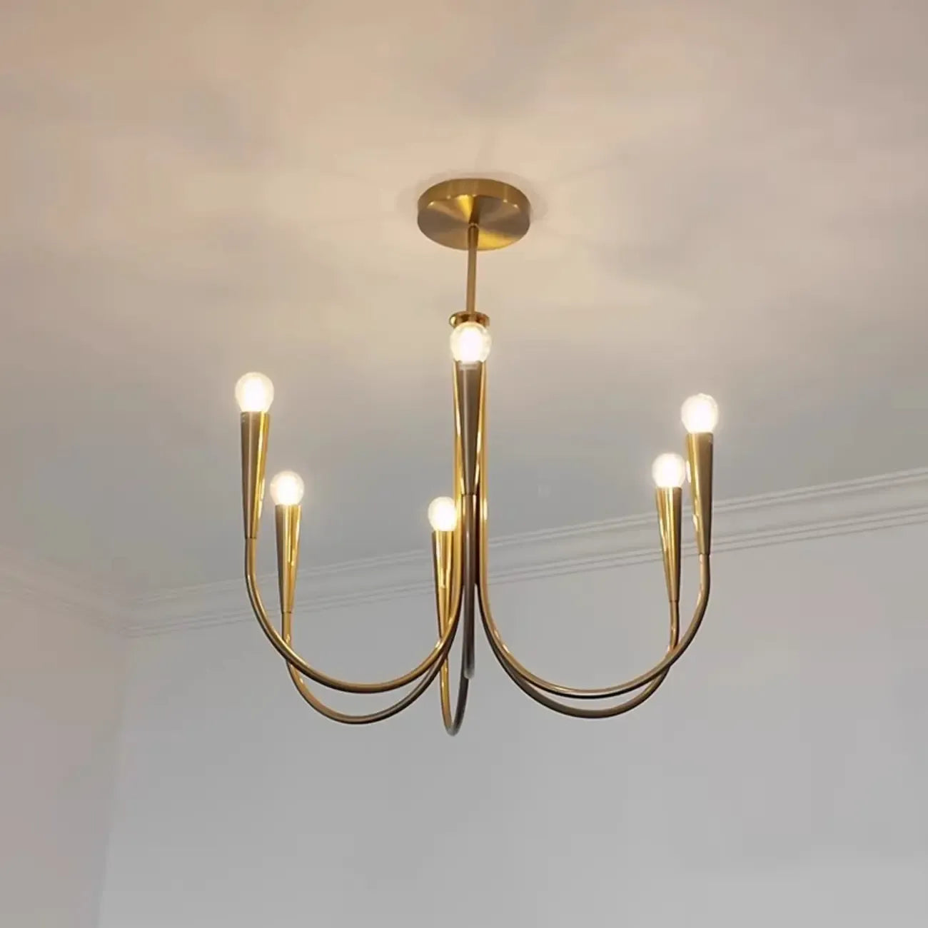 Lustre géométrique moderne doré à 6 lumières pour la décoration intérieure