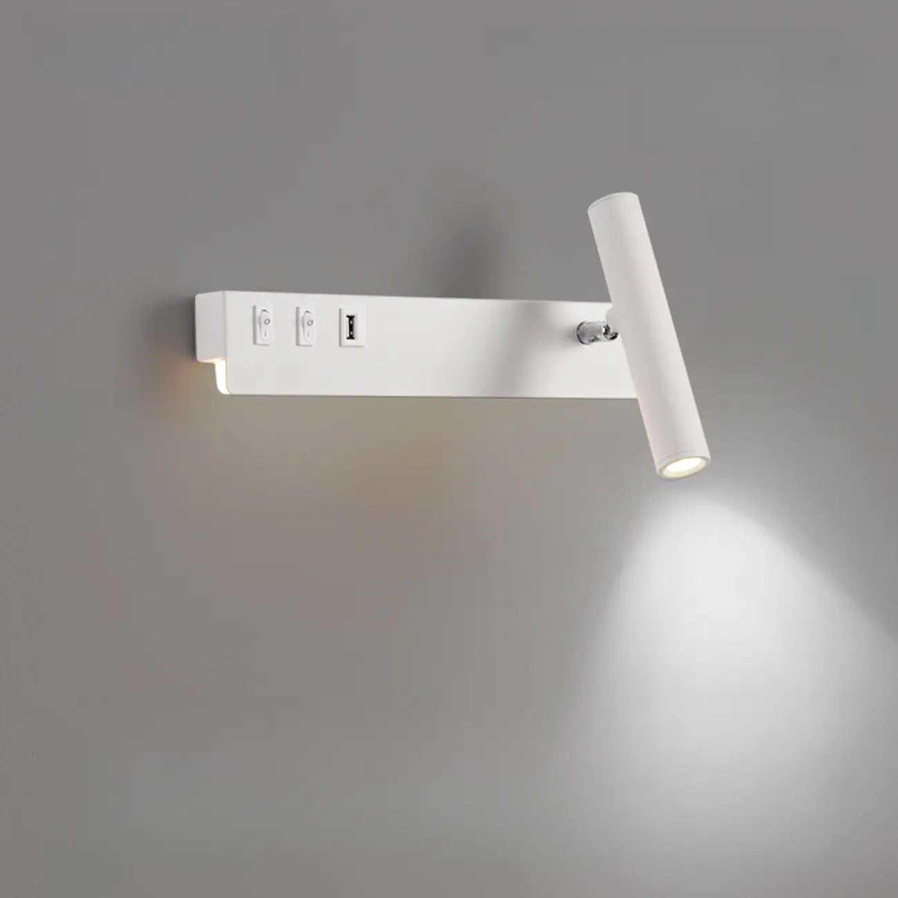 Applique murale moderne et minimaliste avec port USB et projecteur orientable