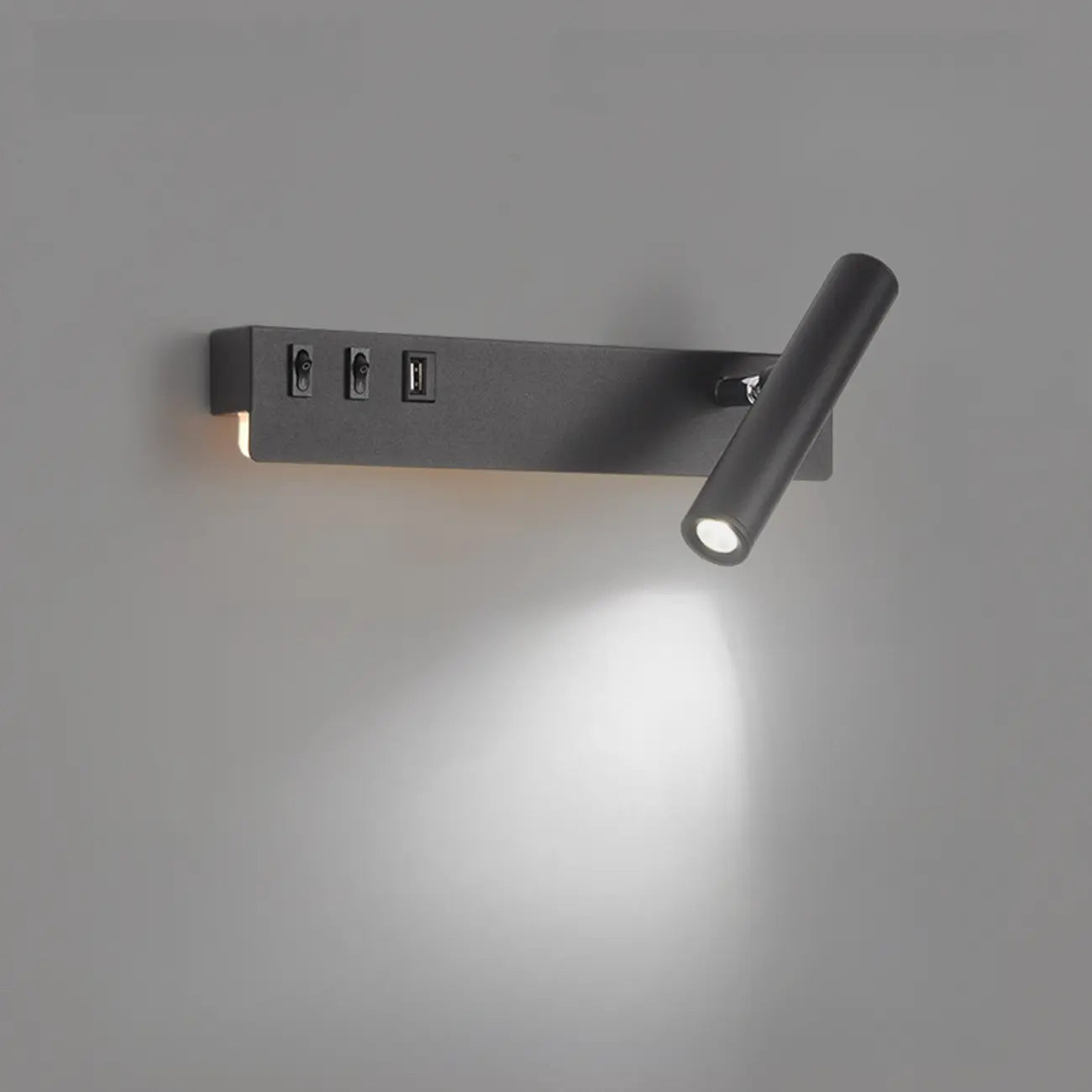 Applique murale moderne et minimaliste avec port USB et projecteur orientable