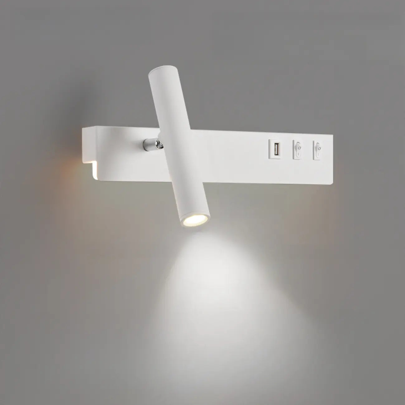 Applique murale moderne et minimaliste avec port USB et projecteur orientable