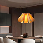 Suspension moderne en tissu beige plissé et réglable
