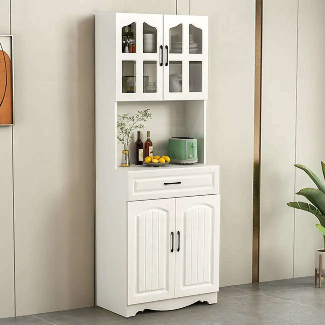 Buffet de cuisine en bois à plusieurs compartiments de rangement avec support pour micro-ondes