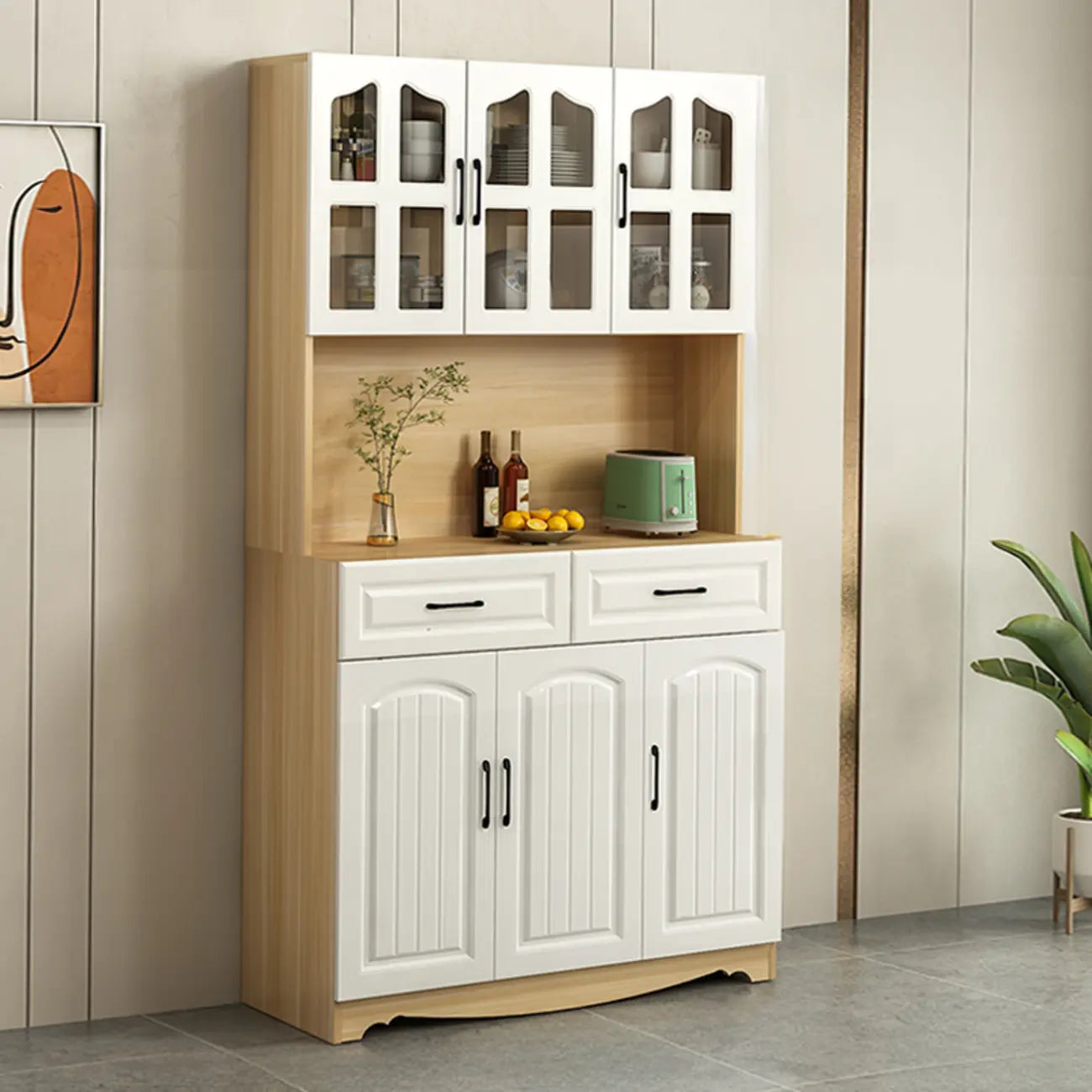 Buffet de cuisine en bois à plusieurs compartiments de rangement avec support pour micro-ondes