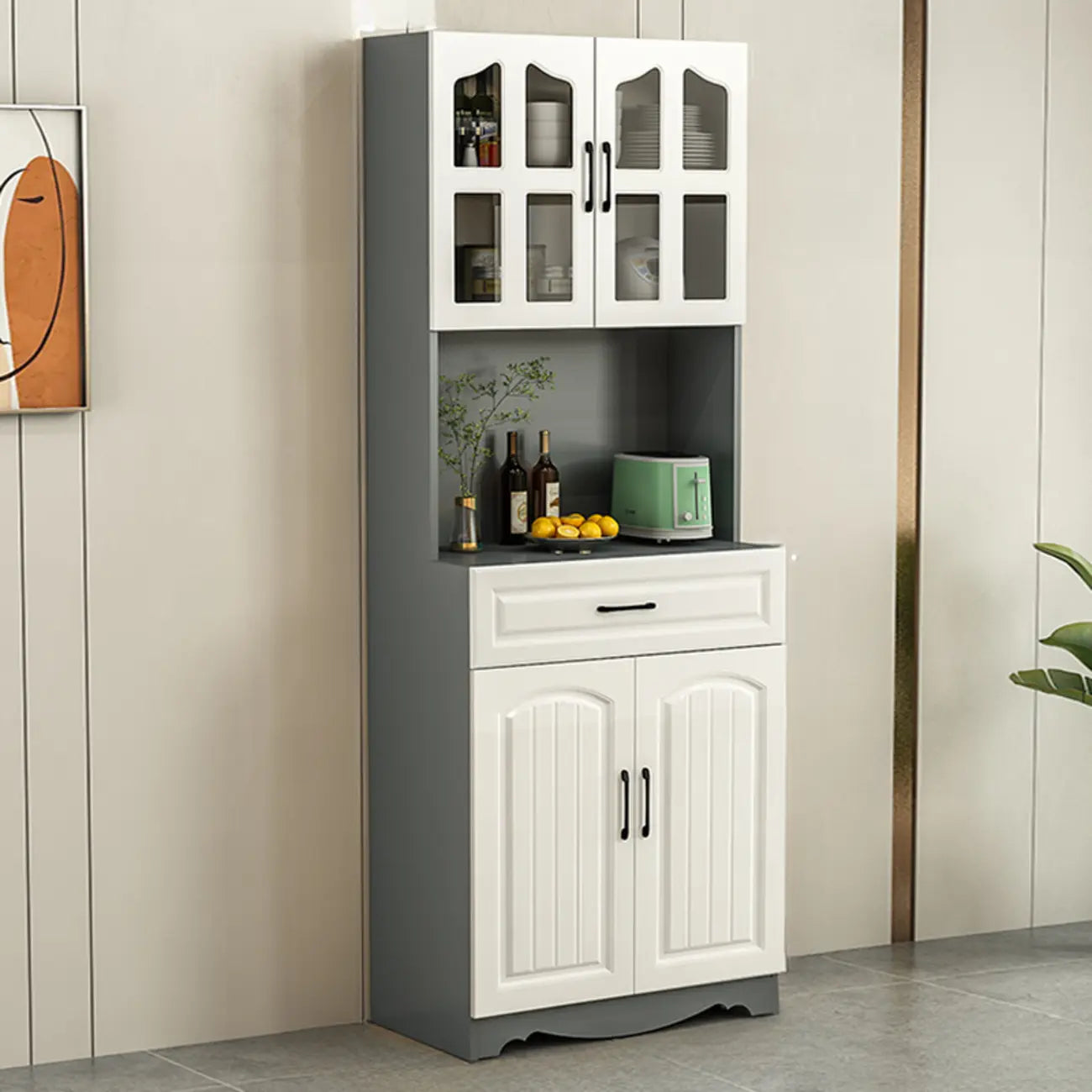Buffet de cuisine en bois à plusieurs compartiments de rangement avec support pour micro-ondes