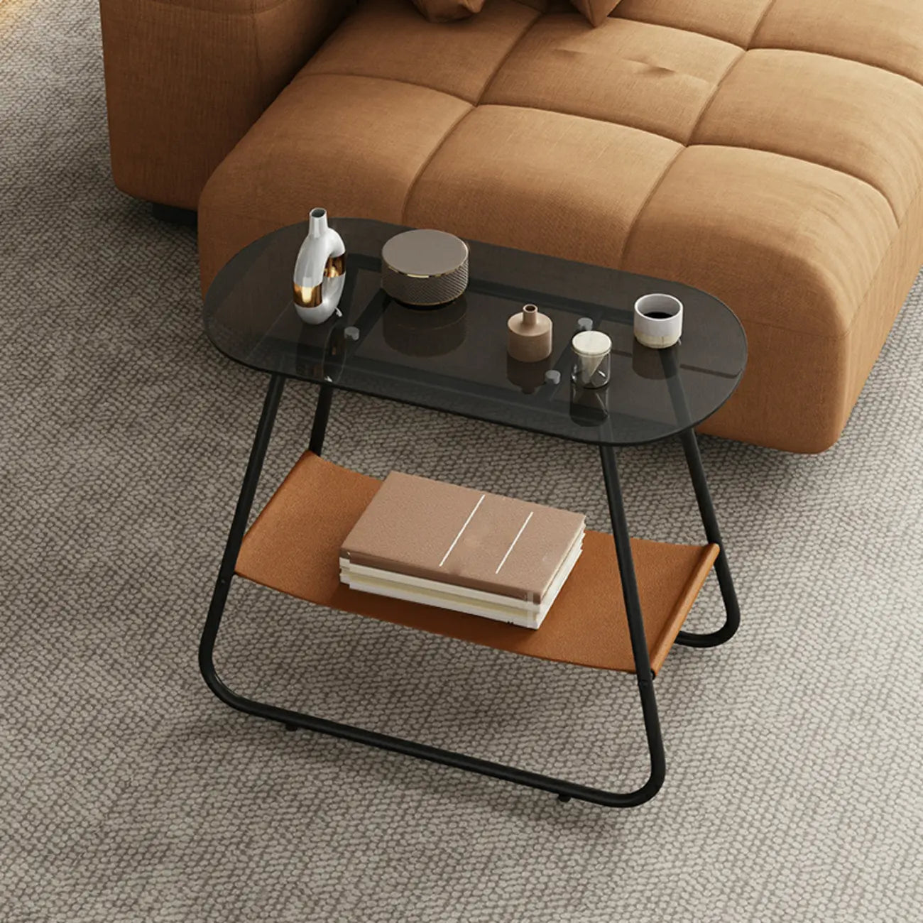 Table d'appoint ovale avec plateau en verre brun et structure en métal