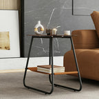 Table d'appoint ovale avec plateau en verre brun et structure en métal