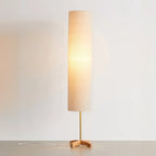 Lampadaire cylindrique en bois avec abat-jour en tissu pour chambre à coucher