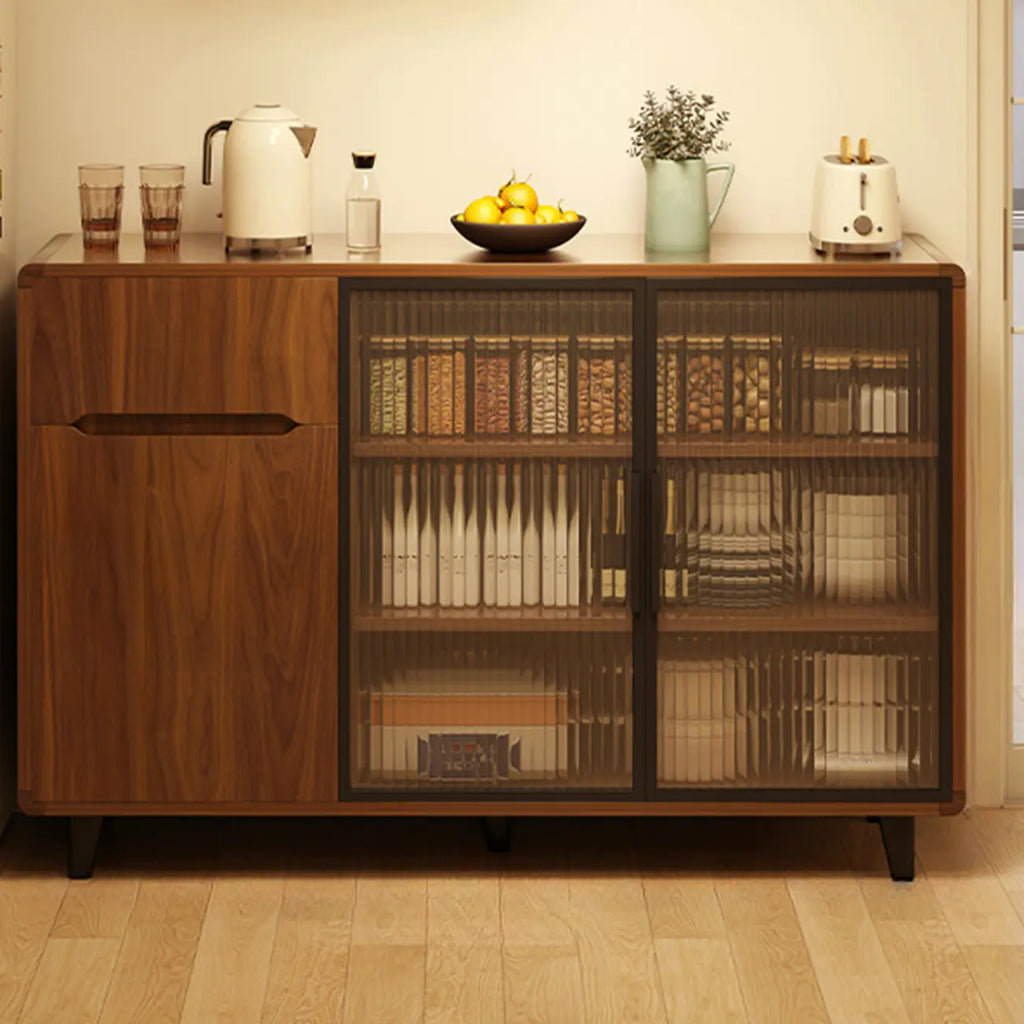 Buffet décontracté en bois brun avec portes vitrées