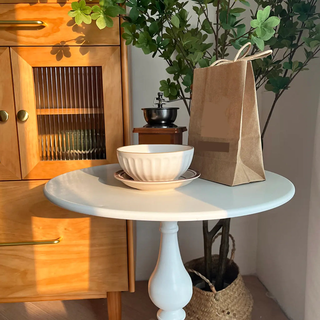 Table d'appoint ronde classique en bois brun et blanc sur pied