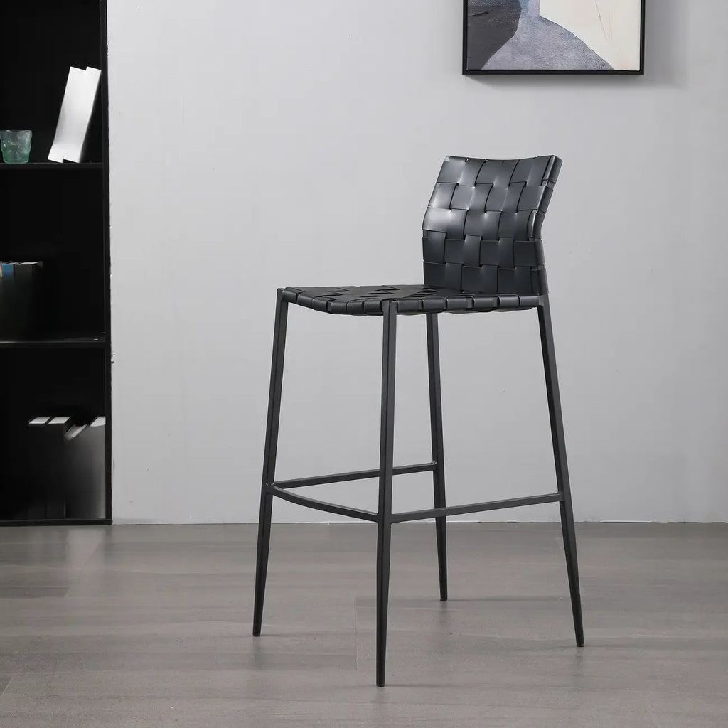 Tabourets de bar modernes avec dossier, assise en cuir texturé tissé