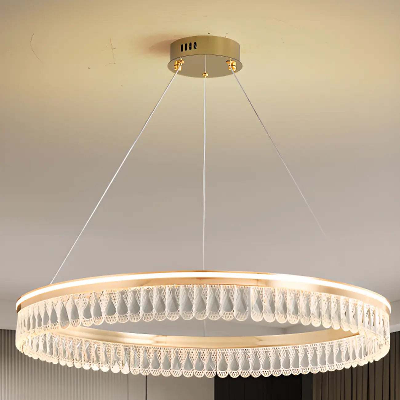 Lustres modernes à LED ronds en cristal doré à intensité variable