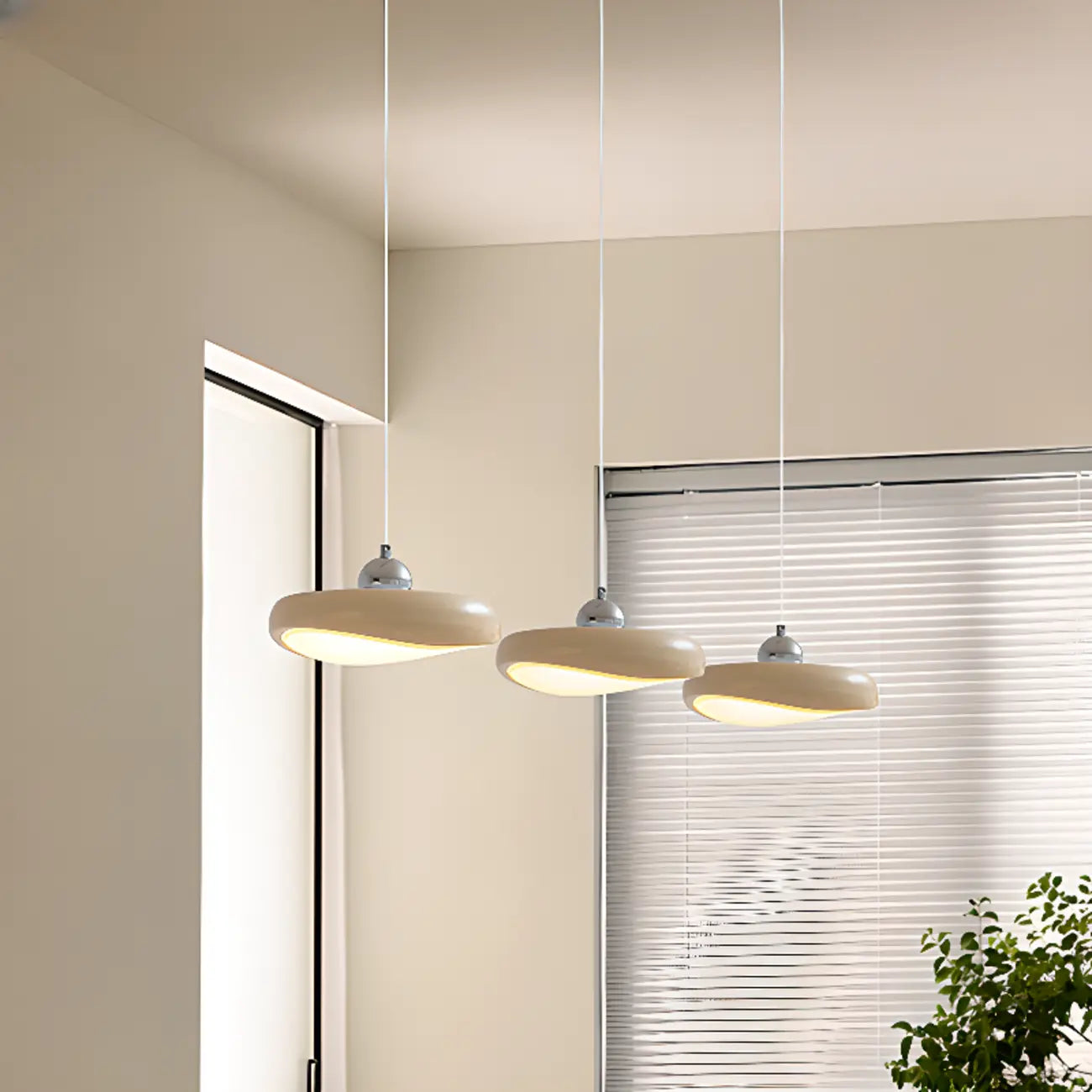 Suspension moderne à 3 lumières ondulées en acrylique beige