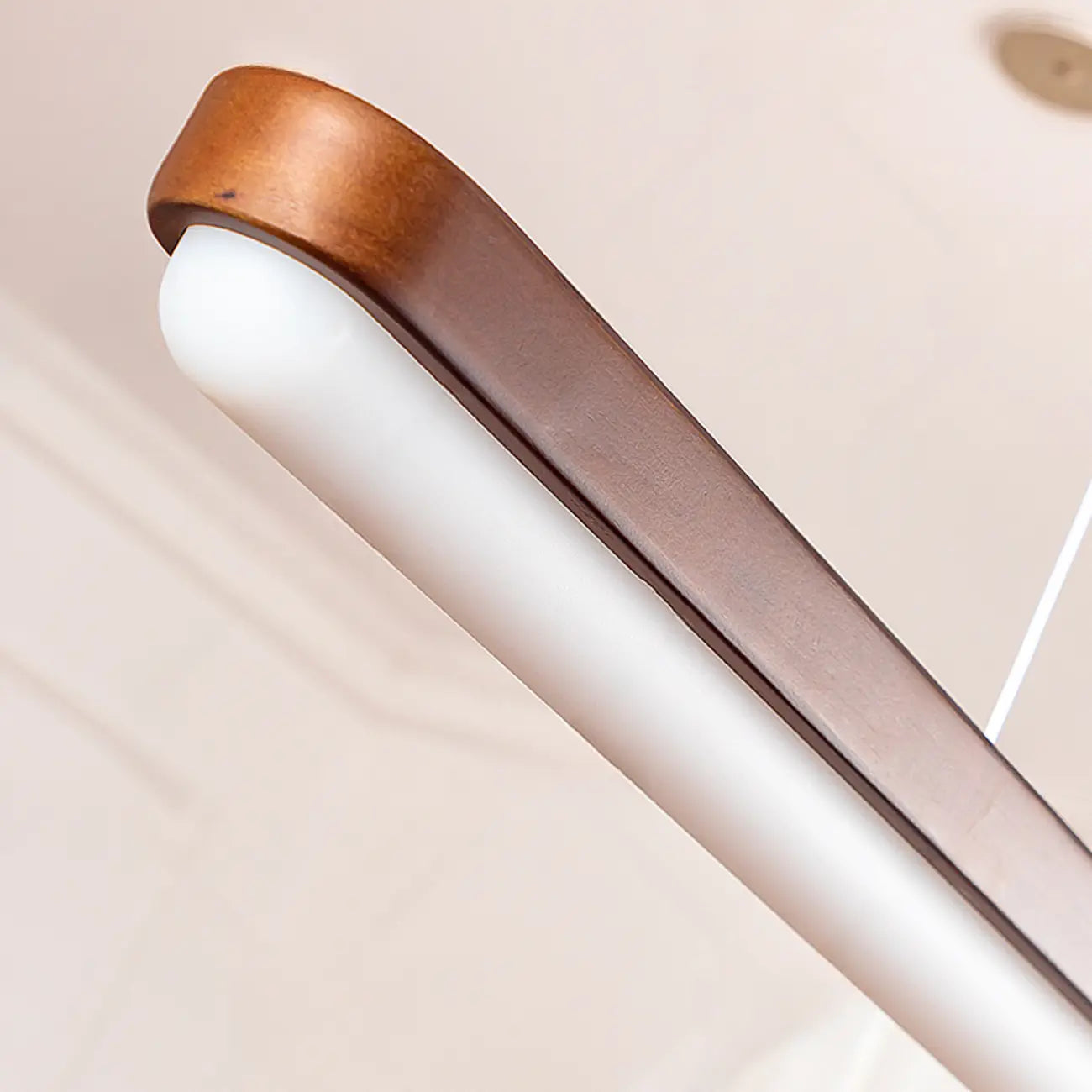 Suspension linéaire moderne marron pour îlot central, avec fixation à visser