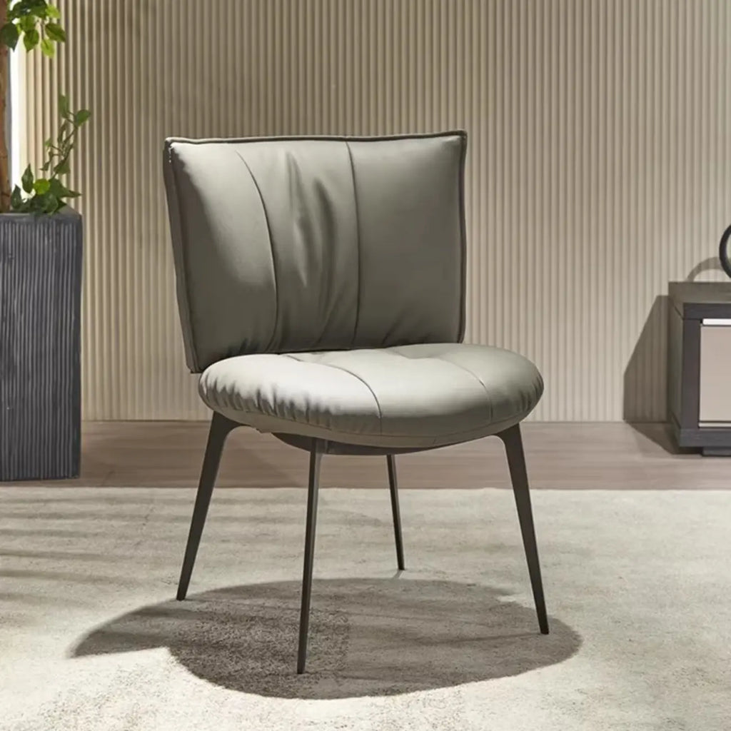 Chaise de salle à manger moderne en cuir à dossier bas avec pieds en métal