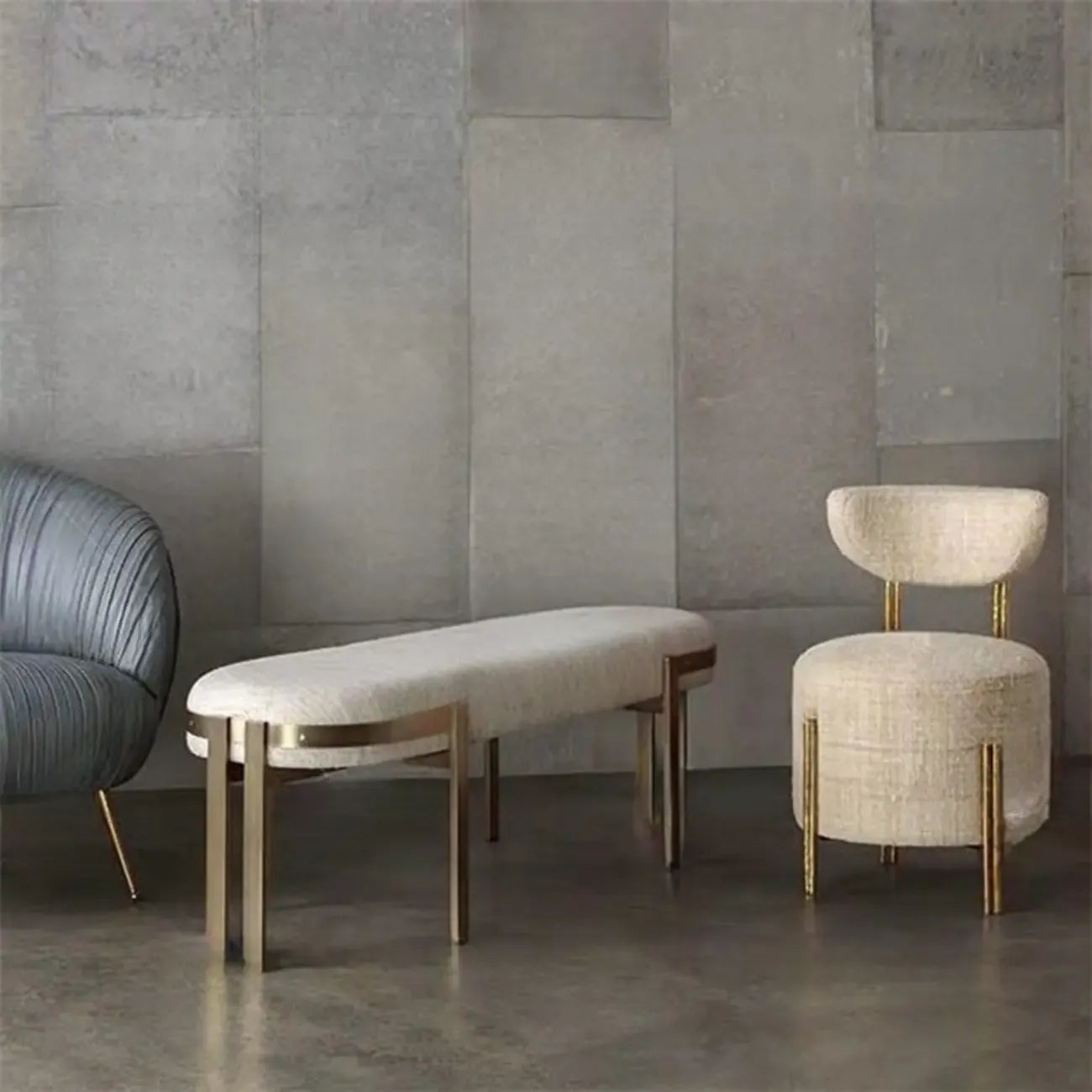 Banc d'entrée ovale en métal beige confortable