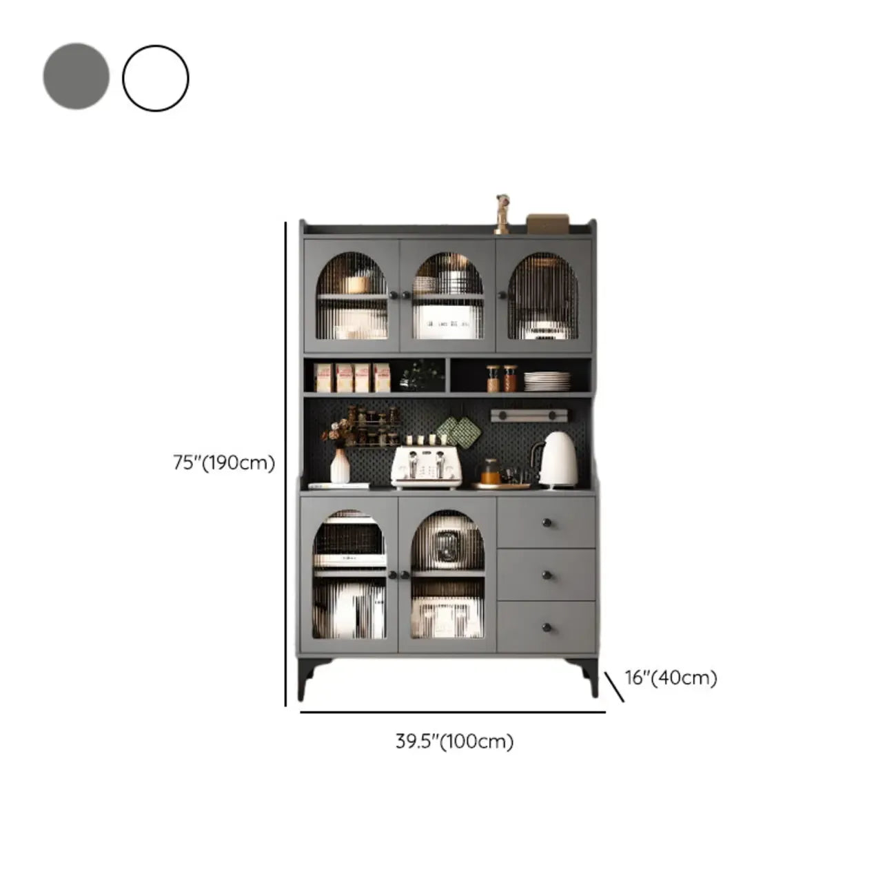 Buffet de cuisine avec étagères ouvertes en bois et porte vitrée cintrée