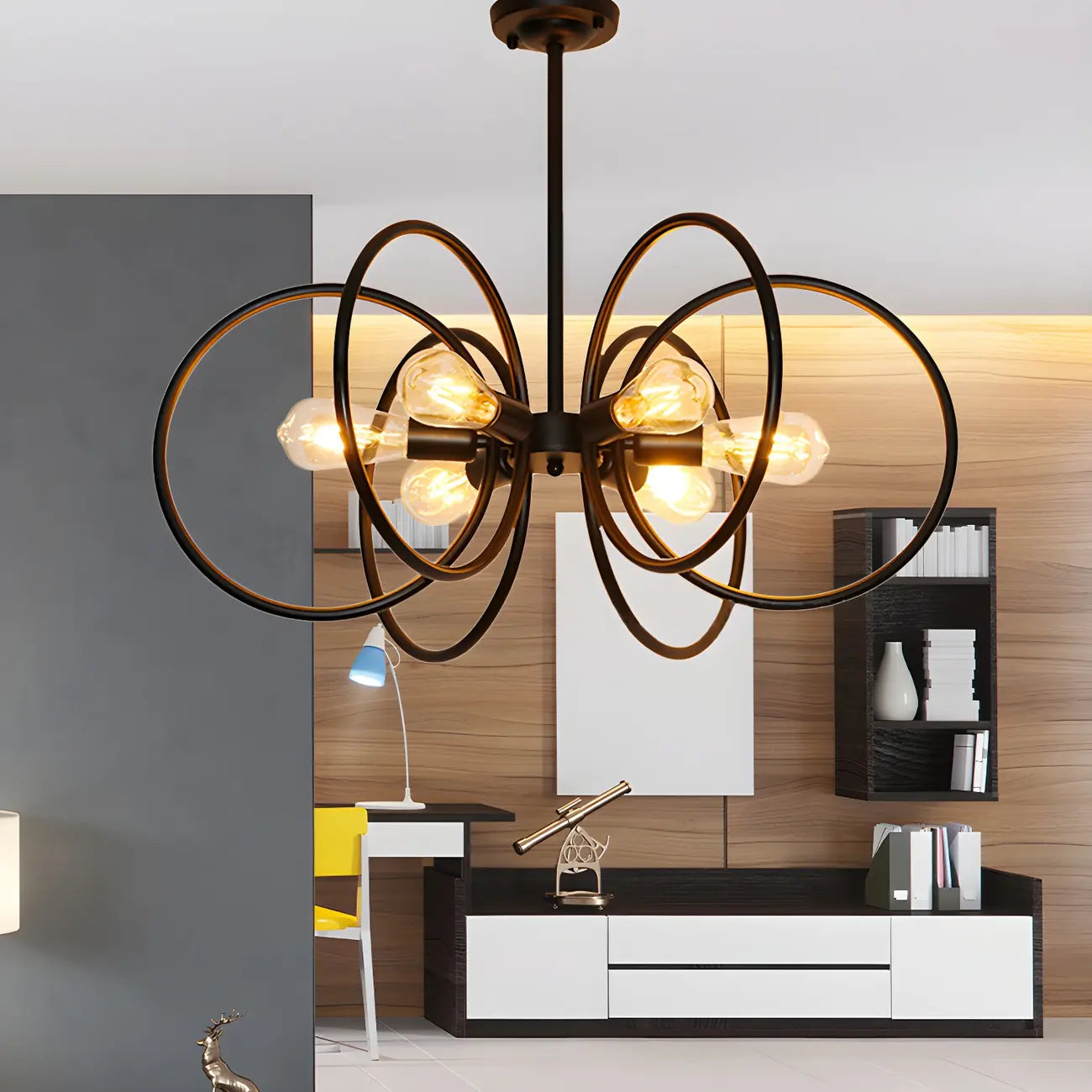 Lustre industriel à anneaux en métal noir à 6 lumières